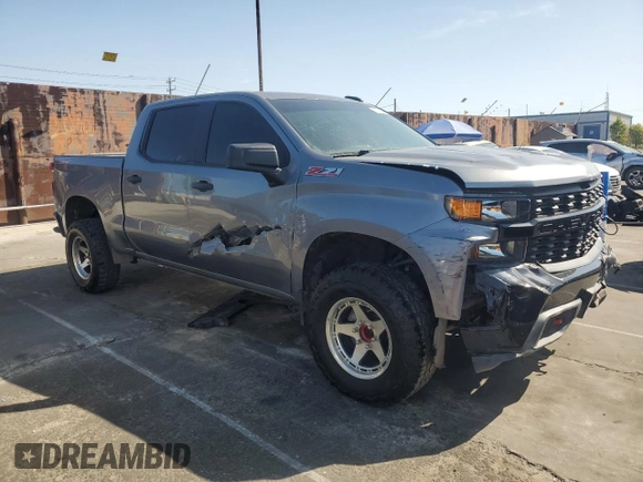 2021 Chevrolet Silverado 1500 Custom Trail Boss with VIN 1GCPYCEF5MZ430436, listed as a Copart auction lot 52027245 with 60,656 mi miles and Salvage Title. Bid and sale history available at DreamBid. Image 4.