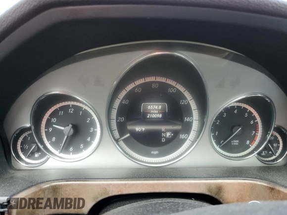 2013 Mercedes-Benz E 350 Luxury with VIN WDDHF5KB2DA692054, listed as a Copart auction lot 62881865 with 210,098 mi miles and Clean title. Bid and sale history available at DreamBid. Image 9.