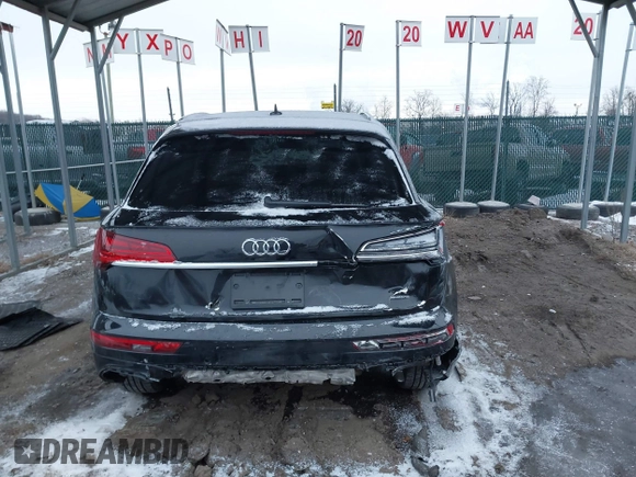 2021 Audi Q5 Premium with VIN WA1AAAFY4M2003069, listed as a IAAI auction lot 41374475 with 1 mi miles. Bid and sale history available at carsss.com. Image 16.