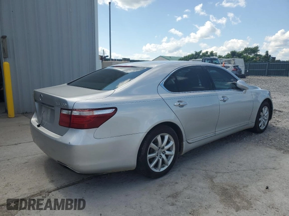 2008 Lexus LS 460 with VIN JTHBL46F285067604, listed as a Copart auction lot 61845475 with 159,870 mi miles and Salvage title. Bid and sale history available at DreamBid. Image 3.
