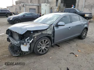 2018 Volvo S60 Inscription Platinum with VIN LYV402HM1JB169758, listed as a Copart auction lot 73988083 with 19,223 mi miles. Bid and sale history available at carsss.com. Image 1.