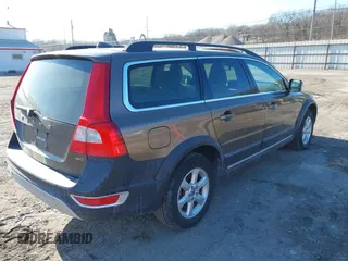 2013 Volvo XC70 3.2L with VIN YV4952BZ6D1154242, listed as a IAAI auction lot 41370020 with 190,784 mi miles and . Bid and sale history available at DreamBid. Image 4.