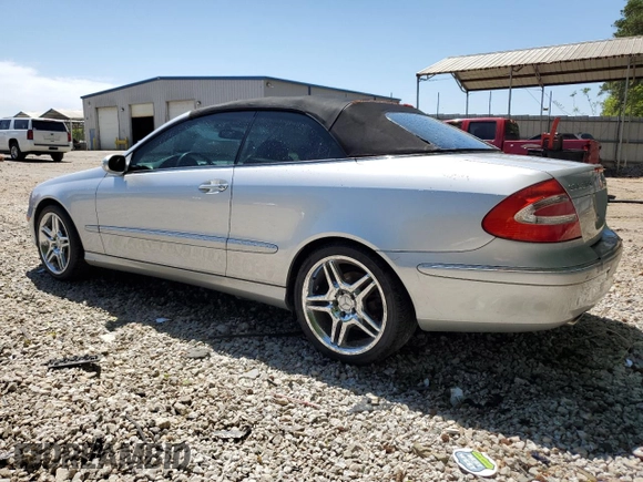 2004 Mercedes-Benz CLK 320 z VIN WDBTK65G34T016180, wystawiony jako Copart lot #53021615 z przebiegiem 118 408 mil mil oraz Szkoda całkowita • Salvage title. Historia ofert i sprzedaży dostępna na DreamBid. Obrazek 2.