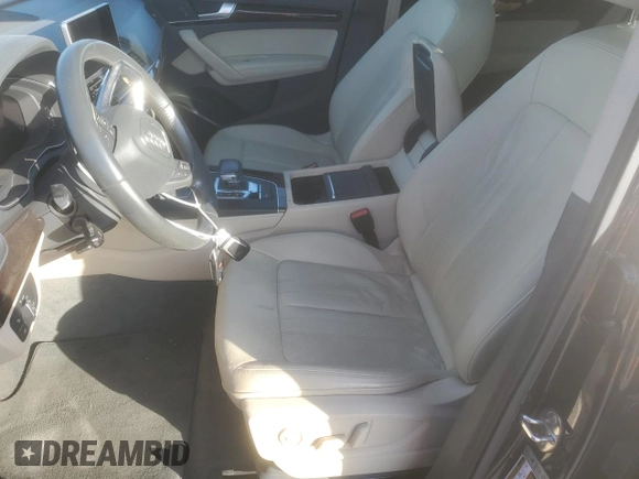 2020 Audi Q5 Premium Plus z VIN WA1BNAFY1L2041348, wystawiony jako Copart lot #54610025 z przebiegiem 59 132 mil mil oraz Szkoda całkowita • Salvage title. Historia ofert i sprzedaży dostępna na DreamBid. Obrazek 7.