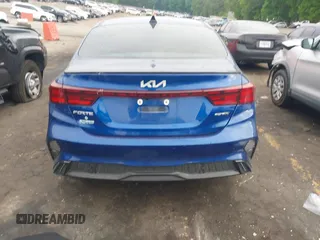2024 Kia Forte GT-Line z VIN 3KPF54ADXRE758646, wystawiony jako IAAI lot #42105696 z przebiegiem Nie podano mil oraz . Historia ofert i sprzedaży dostępna na DreamBid. Obrazek 15.