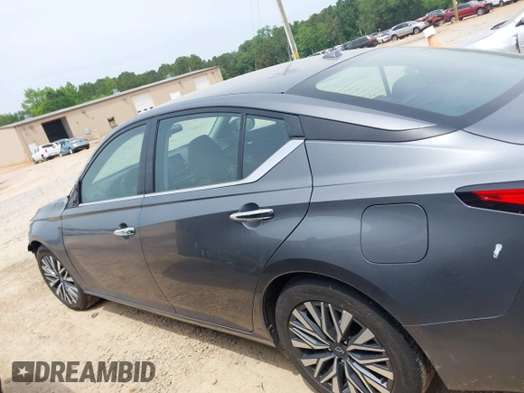 2024 Nissan Altima SV z VIN 1N4BL4DV5RN336438, wystawiony jako IAAI lot #42273934 z przebiegiem 34 925 mil mil oraz . Historia ofert i sprzedaży dostępna na DreamBid. Obrazek 14.