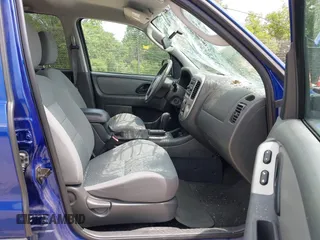 2006 Ford Escape XLT с VIN 1FMYU93126KB87623, выставлен на аукционе IAAI как лот 42709859 с пробегом 126 611 миль миль и . История ставок и продаж доступна на DreamBid. Изображение 5.