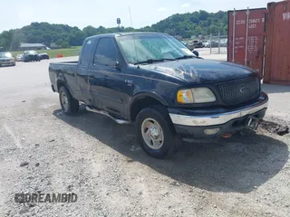 2000 Ford F-150 XL z VIN 1FTRX18L2YKA53290, wystawiony jako IAAI lot #42572957 z przebiegiem Nie podano mil oraz . Historia ofert i sprzedaży dostępna na DreamBid. Obrazek 1.