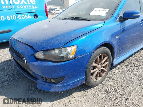 2015 Mitsubishi Lancer ES z VIN JA32U2FU8FU017468, wystawiony jako IAAI lot #42242669 z przebiegiem 135 928 mil mil oraz . Historia ofert i sprzedaży dostępna na DreamBid. Obrazek 6.