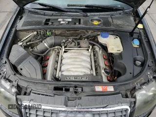 2006 Audi S4 z VIN WUARL48H16K900017, wystawiony jako Copart lot #61431414 z przebiegiem 164 209 mil mil oraz Szkody całkowita. Historia ofert i sprzedaży dostępna na DreamBid. Obrazek 12.