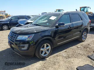 2017 Ford Explorer XLT z VIN 1FM5K8D89HGC22470, wystawiony jako IAAI lot #41771532 z przebiegiem 153 579 mil mil oraz . Historia ofert i sprzedaży dostępna na DreamBid. Obrazek 17.