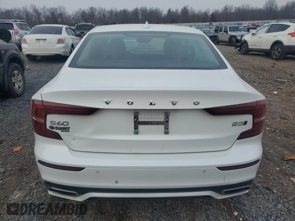 2022 Volvo S60 Momentum with VIN 7JRL12TZ5NG160844, listed as a Copart auction lot 88530585 with 0 mi miles and Salvage Title. Bid and sale history available at carsss.com. Image 6.