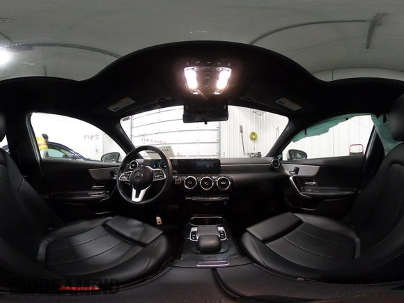 2020 Mercedes-Benz A 220 z VIN W1K3G4EB6LW044084, wystawiony jako IAAI lot #42152911 z przebiegiem 47 847 mil mil oraz . Historia ofert i sprzedaży dostępna na DreamBid. Obrazek 18.