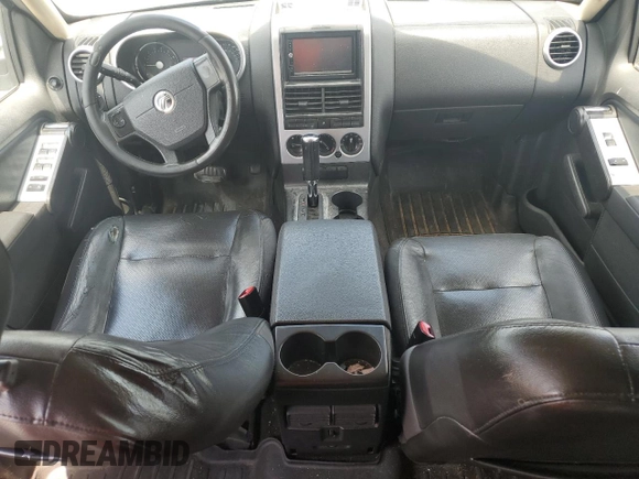 2006 Mercury Mountaineer z VIN 4M2EU46E26UJ00441, wystawiony jako Copart lot #56281865 z przebiegiem 188 462 mil mil oraz Tytuł czysty. Historia ofert i sprzedaży dostępna na DreamBid. Obrazek 8.
