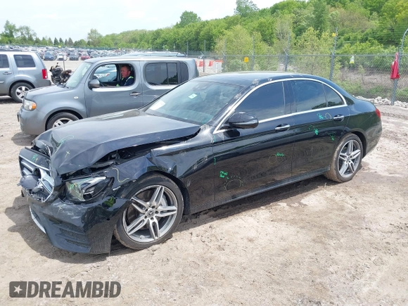 2018 Mercedes-Benz E with VIN WDDZF4KB2JA381699, listed as a IAAI auction lot 39407980 with 52,865 mi miles. Bid and sale history available at carsss.com. Image 17.