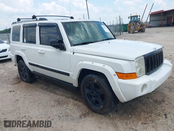 2008 Jeep Commander Limited z VIN 1J8HG58248C211318, wystawiony jako IAAI lot #42501353 z przebiegiem 215 049 mil mil oraz . Historia ofert i sprzedaży dostępna na DreamBid. Obrazek 1.