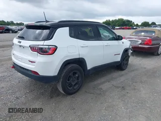 2024 Jeep Compass Trailhawk with VIN 3C4NJDDN2RT602771, listed as a IAAI auction lot 42462793 with 25,152 mi miles and . Bid and sale history available at DreamBid. Image 4.