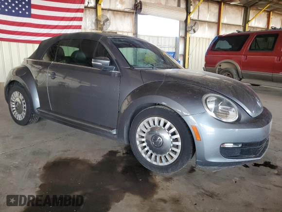 2016 Volkswagen Beetle Denim с VIN 3VW507AT8GM802601, выставлен на аукционе Copart как лот 60335415 с пробегом 71 163 миль миль и Списание • Salvage title. История ставок и продаж доступна на DreamBid. Изображение 4.