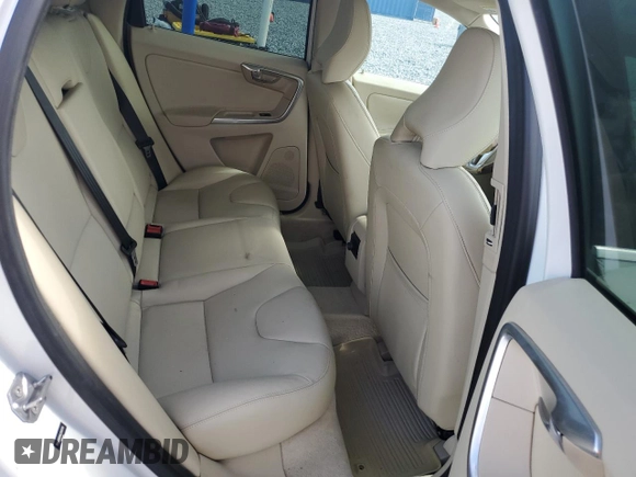 2016 Volvo XC60 T5 Drive-E Platinum с VIN YV440MDM6G2806118, выставлен на аукционе Copart как лот 60125865 с пробегом 199 767 миль миль и Списание • Salvage title. История ставок и продаж доступна на DreamBid. Изображение 11.