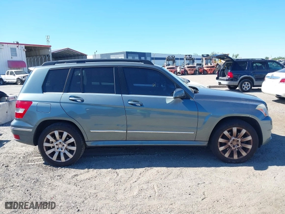 2012 Mercedes-Benz GLK-Class GLK 350 with VIN WDCGG8HB7CF789273, listed as a IAAI auction lot 41865724 with 119,218 mi miles. Bid and sale history available at carsss.com. Image 13.
