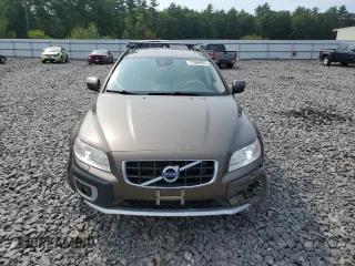 2013 Volvo XC70 3.2L with VIN YV4940BZ6D1168035, listed as a Copart auction lot 71099204 with 132,360 mi miles and Salvage Title. Bid and sale history available at DreamBid. Image 5.