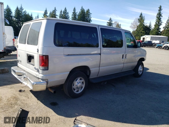 2008 Ford Econoline Passenger XL with VIN 1FBNE31L08DA43554, listed as a Copart auction lot 73714354 with 205,979 mi miles and Salvage Title. Bid and sale history available at DreamBid. Image 3.