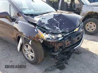 2020 Chevrolet Trax LS with VIN KL7CJKSB2LB352250, listed as a IAAI auction lot 40187405 with 49,543 mi miles and . Bid and sale history available at DreamBid. Image 6.