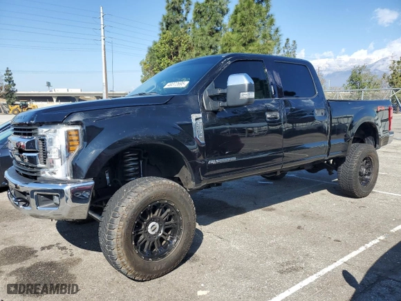 2018 Ford Super Duty F-350 SRW XL with VIN 1FT8W3BT1JEB01790, listed as a Copart auction lot 48372695 with NaN miles and Salvage Title. Bid and sale history available at carsss.com. Image 1.