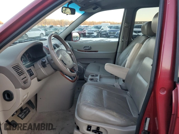 2005 Kia Sedona LX with VIN KNDUP132656725025, listed as a Copart auction lot 41702915 with 158,114 mi miles and Salvage Title. Bid and sale history available at carsss.com. Image 7.