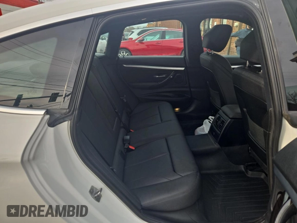 2018 BMW 3 Series 330i xDrive with VIN WBA8Z9C51JG828391, listed as a Copart auction lot 49508775 with 84,272 mi miles and Clean Title. Bid and sale history available at carsss.com. Image 6.