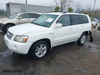 2006 Toyota Highlander Hybrid with VIN JTEDW21AX60012650, listed as a IAAI auction lot 41798397 with 160,737 mi miles. Bid and sale history available at carsss.com. Image 17.