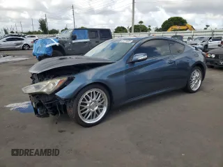 2013 Hyundai Genesis Coupe R-Spec with VIN KMHHU6KJ0DU088011, listed as a Copart auction lot 61374605 with 100,738 mi miles and Salvage title. Bid and sale history available at DreamBid. Image 1.