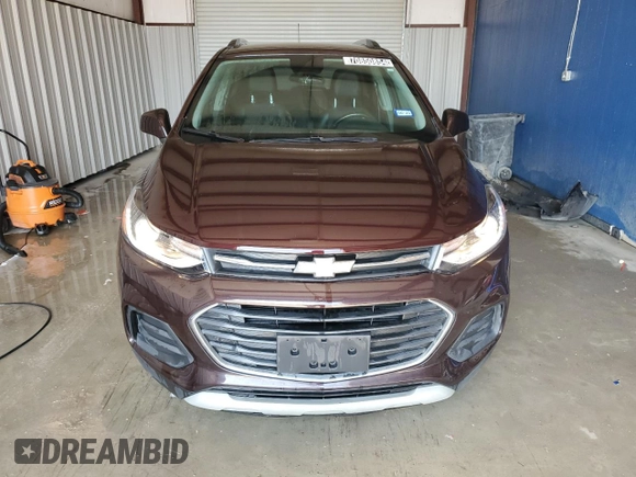 2022 Chevrolet Trax LT with VIN KL7CJPSM4NB535649, listed as a Copart auction lot 70850854 with 45,908 mi miles and Clean title. Bid and sale history available at DreamBid. Image 5.
