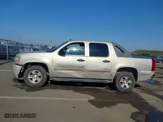 2007 Chevrolet Avalanche LT w/3LT with VIN 3GNEC12J67G138356, listed as a IAAI auction lot 41457612 with 1 mi miles. Bid and sale history available at carsss.com. Image 14.