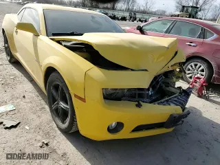 2013 Chevrolet Camaro LT with VIN 2G1FC1E38D9208027, listed as a Copart auction lot 41840325 with 68,167 mi miles and Salvage Title. Bid and sale history available at carsss.com. Image 13.