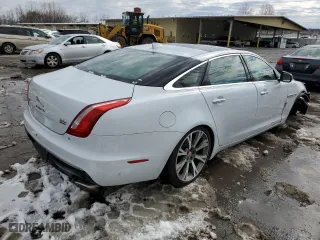 2019 Jaguar XJ with VIN SAJWJ2GD9K8W19701, listed as a Copart auction lot 42708793 with 0 mi miles. Bid and sale history available at carsss.com. Image 3.