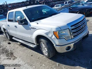 2013 Ford F-150 XL with VIN 1FTFW1CT5DKF35064, listed as a IAAI auction lot 41373233 with 231,397 mi miles. Bid and sale history available at carsss.com. Image 1.