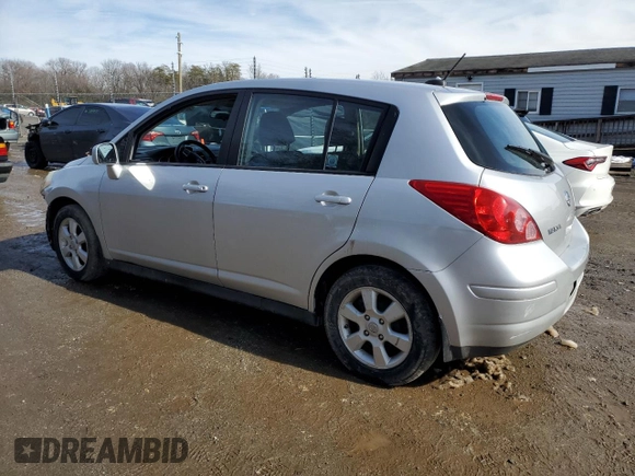 2007 Nissan Versa SL z VIN 3N1BC13E17L414305, wystawiony jako Copart lot #45171315 z przebiegiem 150 291 mil mil oraz Szkoda całkowita • Salvage title. Historia ofert i sprzedaży dostępna na DreamBid. Obrazek 2.