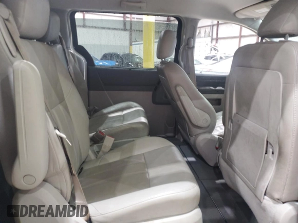 2008 Chrysler Town & Country Touring with VIN 2A8HR54P98R736846, listed as a Copart auction lot 58365425 with 132,641 mi miles and Non repairable. Bid and sale history available at DreamBid. Image 11.
