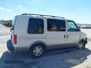 1999 Chevrolet Astro Cargo YF7 with VIN 1GBDM19W4XB142681, listed as a IAAI auction lot 41867860 with 207,581 mi miles and . Bid and sale history available at DreamBid. Image 13.