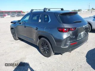 2024 Mazda CX-50 S Preferred z VIN 7MMVABBM8RN215110, wystawiony jako IAAI lot #41845039 z przebiegiem 8085 mil mil oraz . Historia ofert i sprzedaży dostępna na DreamBid. Obrazek 3.