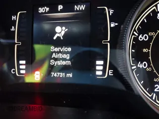 2016 Jeep Cherokee Altitude z VIN 1C4PJMCB4GW267634, wystawiony jako IAAI lot #41320557 z przebiegiem 74 731 mil mil oraz . Historia ofert i sprzedaży dostępna na DreamBid. Obrazek 15.
