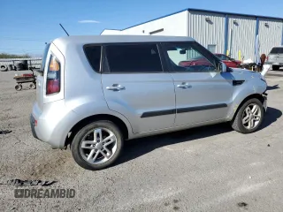 2011 Kia Soul + with VIN KNDJT2A22B7717775, listed as a Copart auction lot 81186954 with 154,095 mi miles and Salvage Title. Bid and sale history available at carsss.com. Image 3.