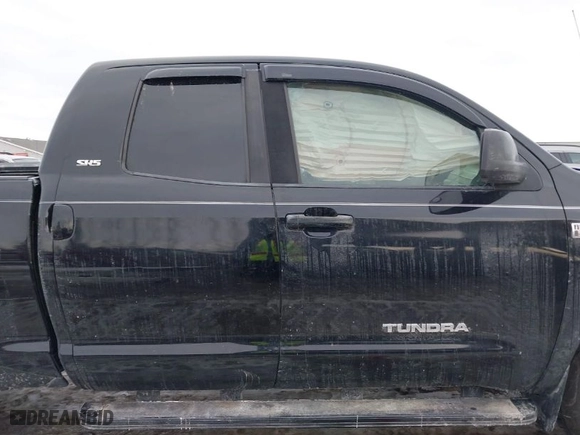 2007 Toyota Tundra SR5 with VIN 5TBRV54107S471400, listed as a IAAI auction lot 41643894 with 261,347 mi miles. Bid and sale history available at carsss.com. Image 13.