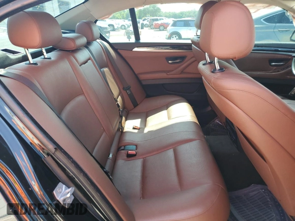 2014 BMW 5 Series 528i z VIN WBA5A5C51ED511933, wystawiony jako Copart lot #55045304 z przebiegiem 140 738 mil mil oraz Szkoda całkowita • Salvage title. Historia ofert i sprzedaży dostępna na DreamBid. Obrazek 11.