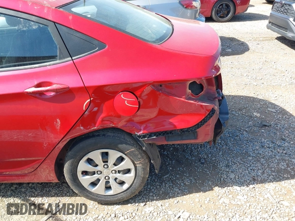 2017 Hyundai Accent SE z VIN KMHCT4AE8HU167910, wystawiony jako IAAI lot #41934455 z przebiegiem 130 185 mil mil oraz . Historia ofert i sprzedaży dostępna na DreamBid. Obrazek 6.