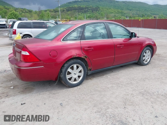 2006 Ford Five Hundred SE with VIN 1FAFP23116G108011, listed as a IAAI auction lot 42186079 with 183,471 mi miles. Bid and sale history available at carsss.com. Image 4.