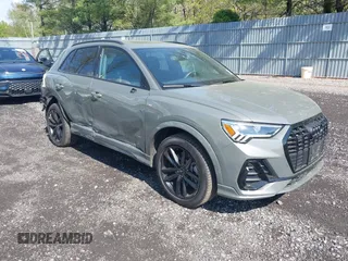 2024 Audi Q3 S line Premium Plus z VIN WA1EECF39R1046454, wystawiony jako IAAI lot #42160390 z przebiegiem 9 537 mil mil oraz . Historia ofert i sprzedaży dostępna na DreamBid. Obrazek 1.