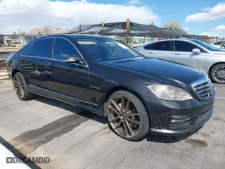2009 Mercedes-Benz S-Class 5.5L V12 with VIN WDDNG76X09A273645, listed as a IAAI auction lot 41927453 with 1 mi miles. Bid and sale history available at carsss.com. Image 13.