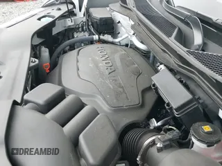 2025 Honda Passport Black Edition с VIN 5FNYF8H81SB005738, выставлен на аукционе IAAI как лот 42664369 с пробегом 4 710 миль миль и . История ставок и продаж доступна на DreamBid. Изображение 18.